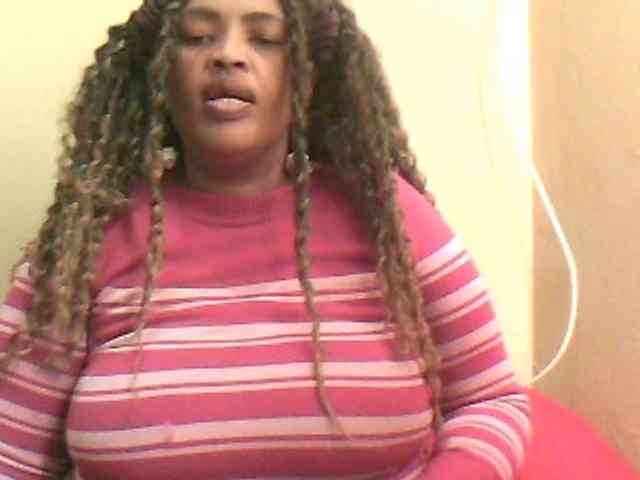 MyDDBOOBIES webcam