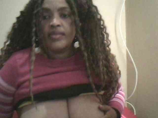 MyDDBOOBIES webcam