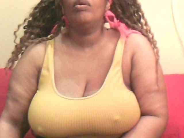 MyDDBOOBIES webcam