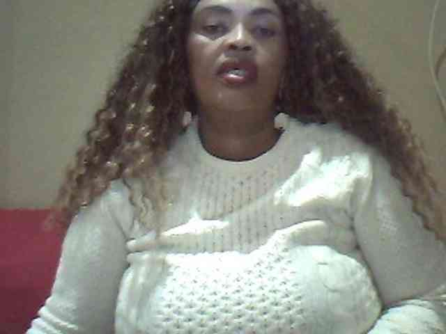 MyDDBOOBIES webcam