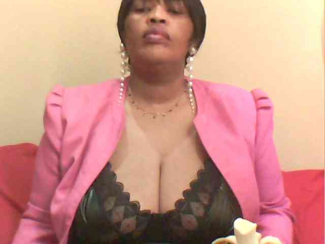 MyDDBOOBIES webcam