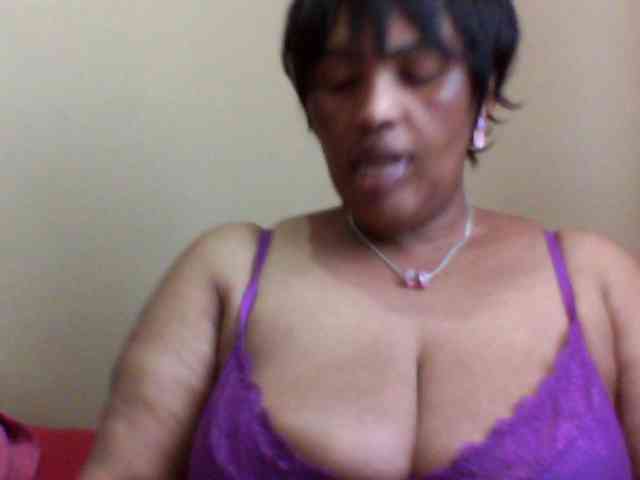 MyDDBOOBIES webcam