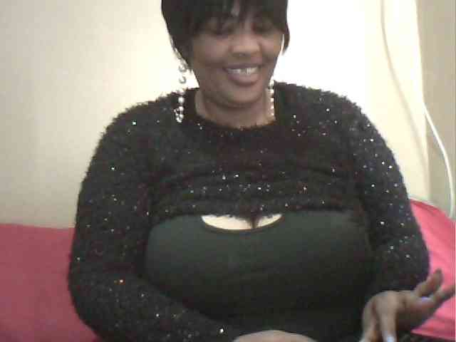 MyDDBOOBIES webcam
