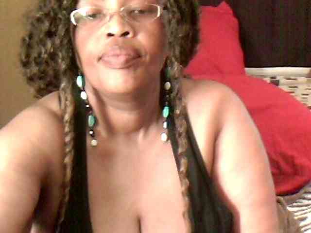 MyDDBOOBIES webcam