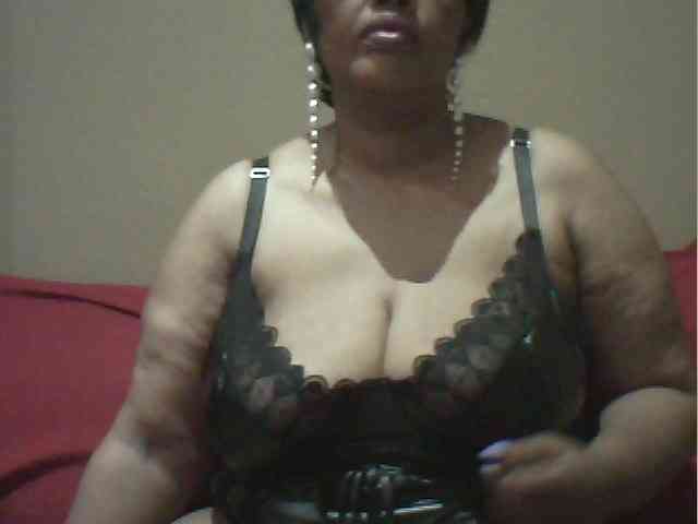 MyDDBOOBIES webcam