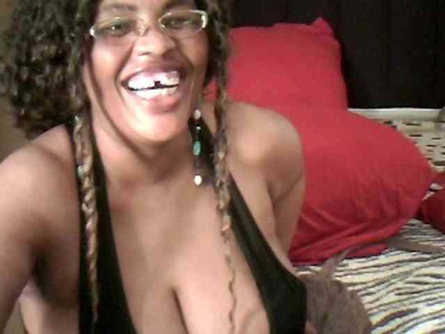 MyDDBOOBIES webcam