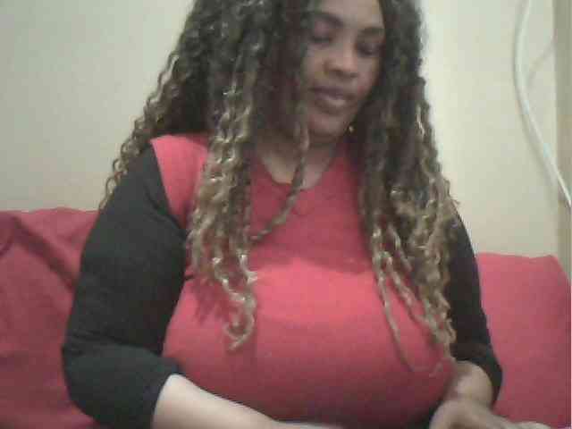 MyDDBOOBIES webcam
