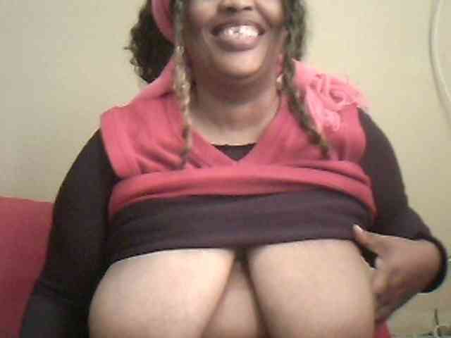 MyDDBOOBIES webcam