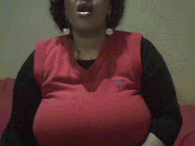 MyDDBOOBIES webcam