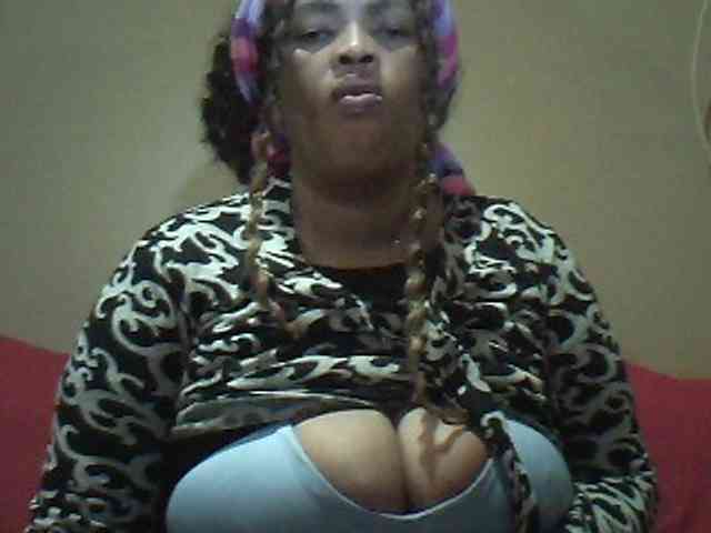 MyDDBOOBIES webcam