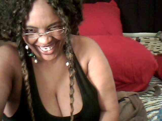 MyDDBOOBIES webcam