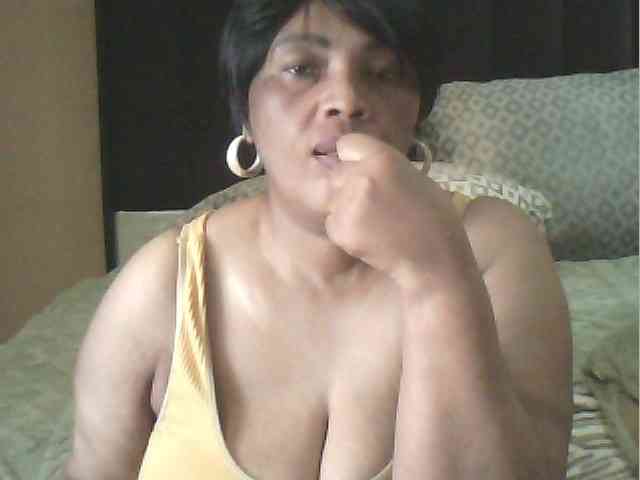 MyDDBOOBIES webcam