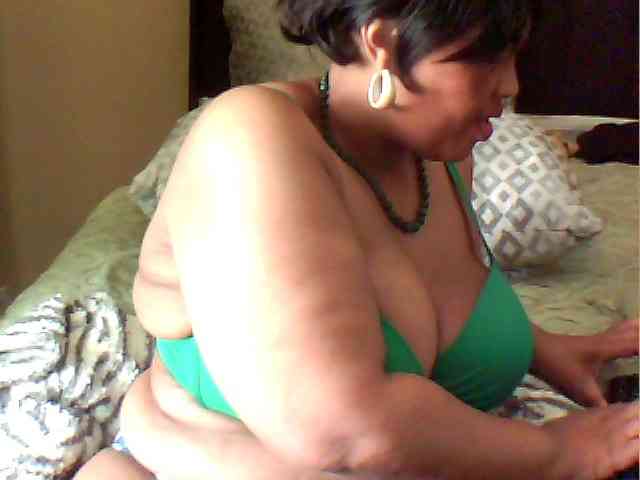 MyDDBOOBIES Live Webcam on BongaCams