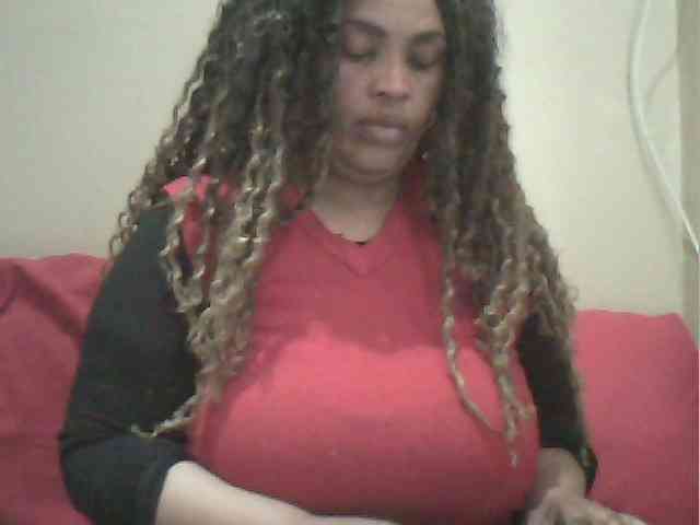 MyDDBOOBIES webcam