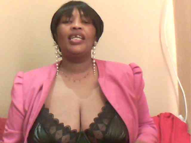 MyDDBOOBIES webcam