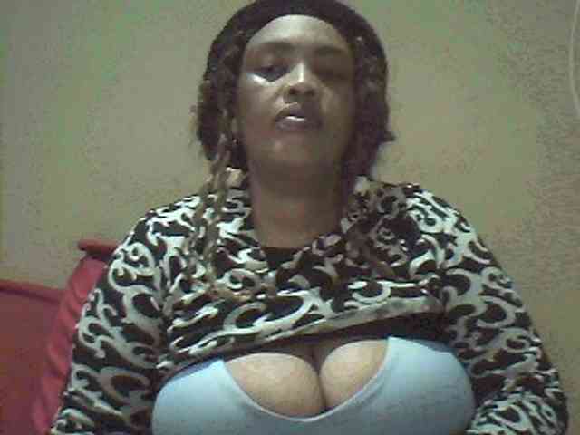 MyDDBOOBIES webcam
