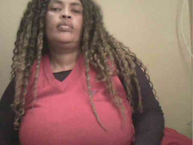 MyDDBOOBIES webcam