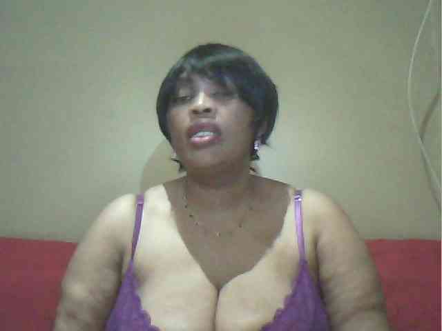 MyDDBOOBIES webcam