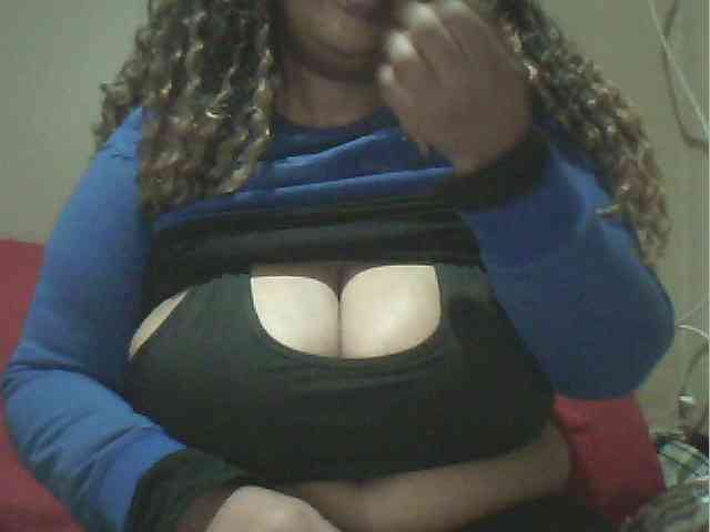 MyDDBOOBIES webcam