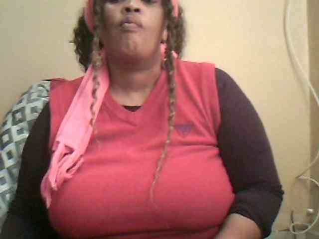 MyDDBOOBIES webcam
