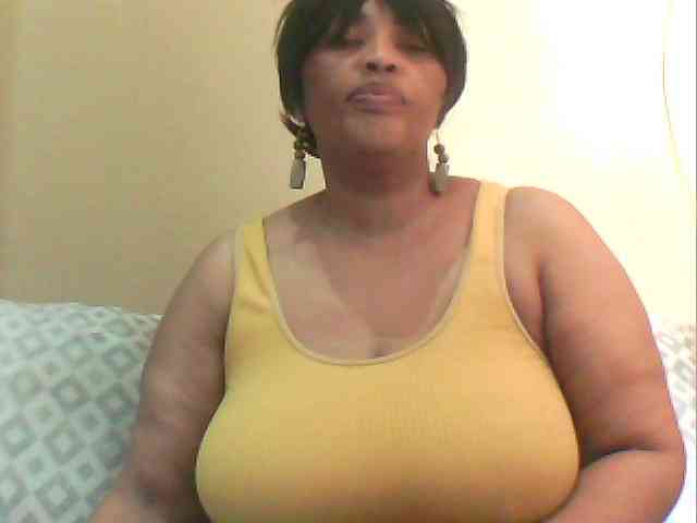 MyDDBOOBIES webcam