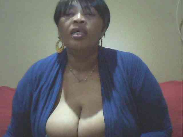 MyDDBOOBIES webcam