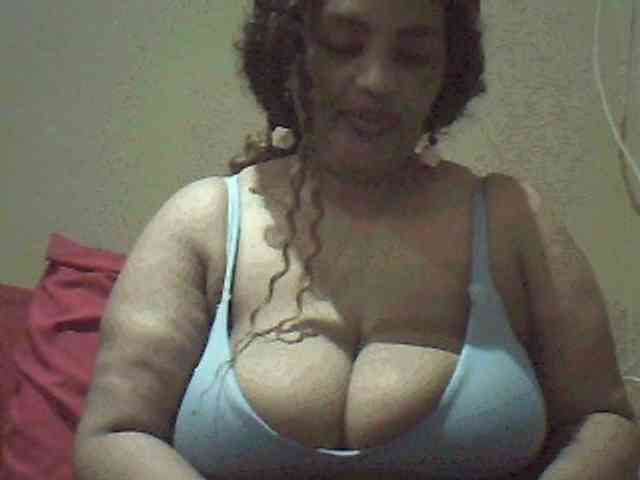 MyDDBOOBIES webcam