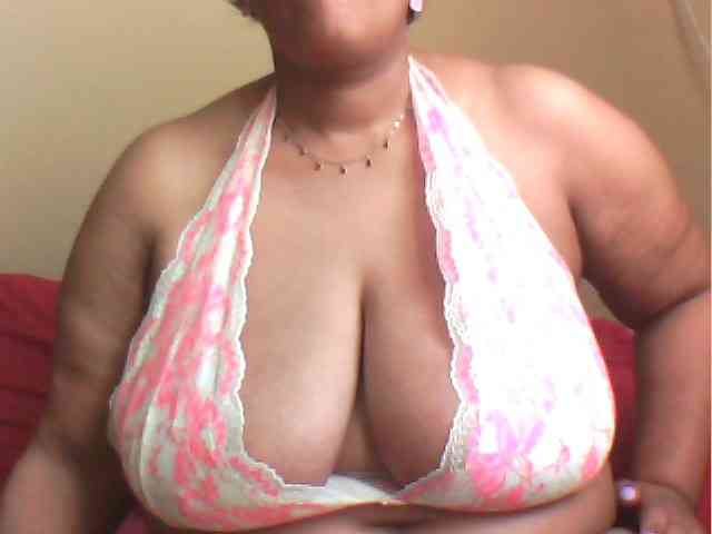 MyDDBOOBIES webcam