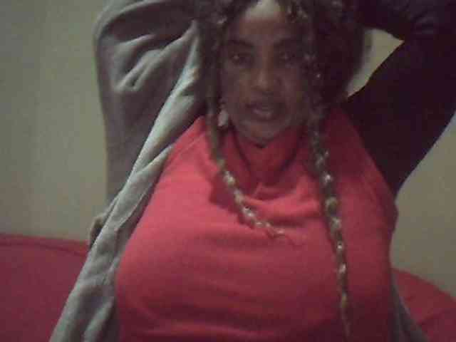 MyDDBOOBIES webcam