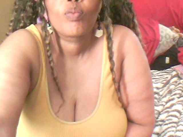 MyDDBOOBIES webcam