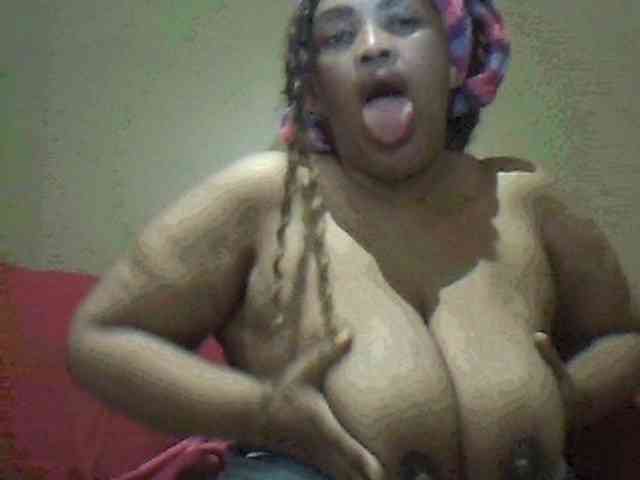 MyDDBOOBIES webcam