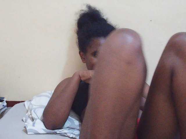 Sweetdiva2 live webcam show