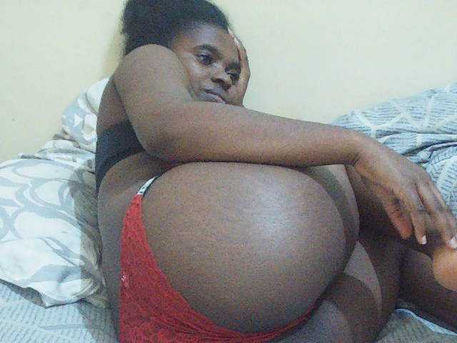 Sweetdiva2 live cam on BongaCams