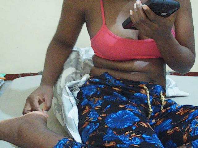 Sweetdiva2 live cam on BongaCams
