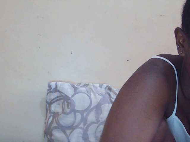 Sweetdiva2 live cam on UnifiedCams