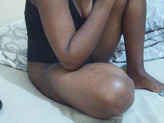 Sweetdiva2 live cam on BongaCams