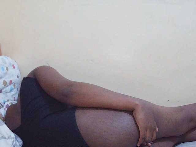 Sweetdiva2 live cam on BongaCams