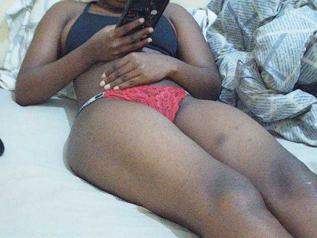 Sweetdiva2 live cam on BongaCams