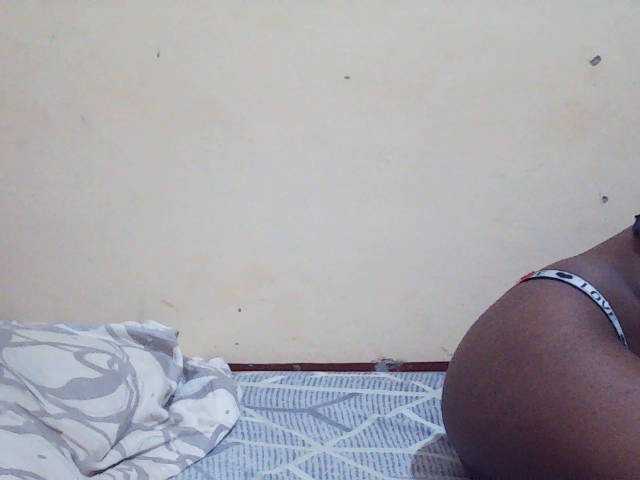 Sweetdiva2 live cam on BongaCams