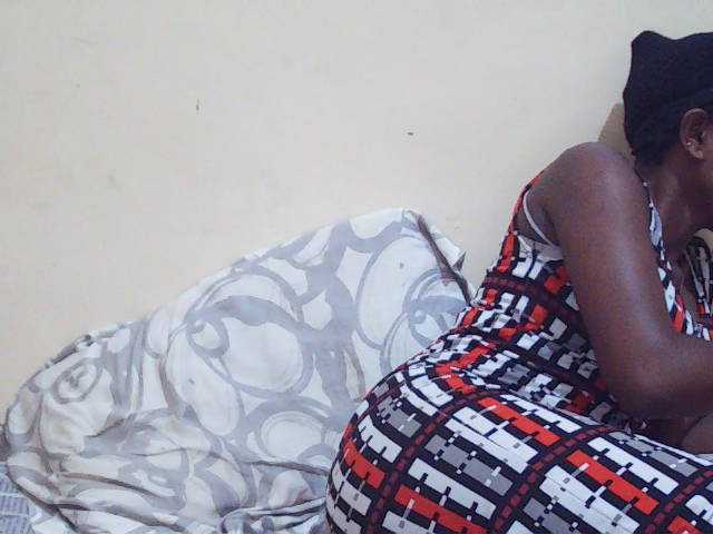 Sweetdiva2 live cam on BongaCams
