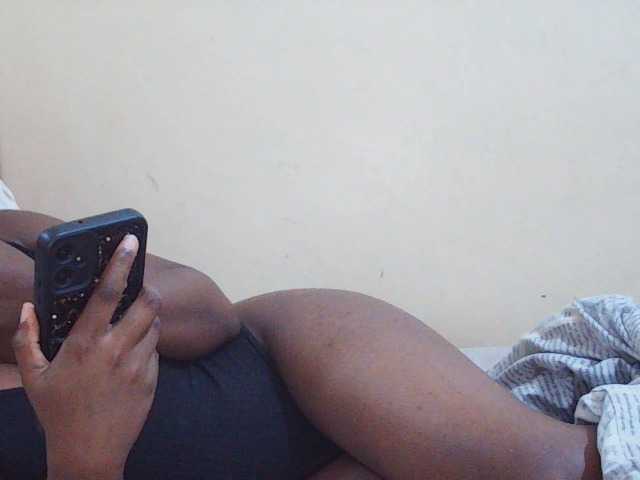 Sweetdiva2 live cam on BongaCams