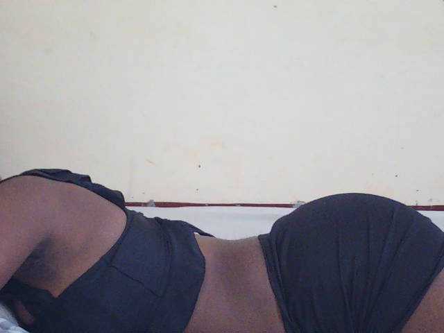 Sweetdiva2 live cam on BongaCams