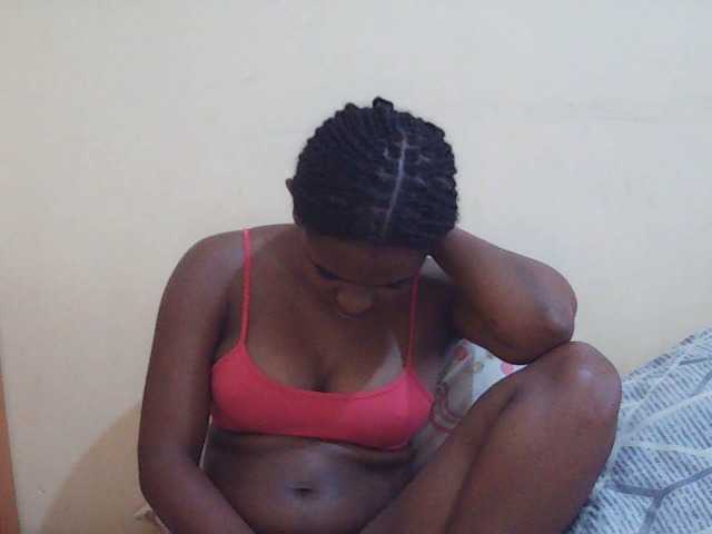 Sweetdiva2 live cam on BongaCams