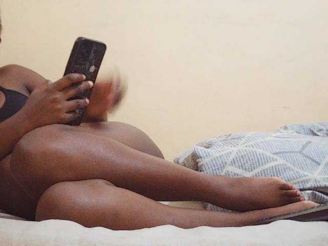 Sweetdiva2 live cam on BongaCams