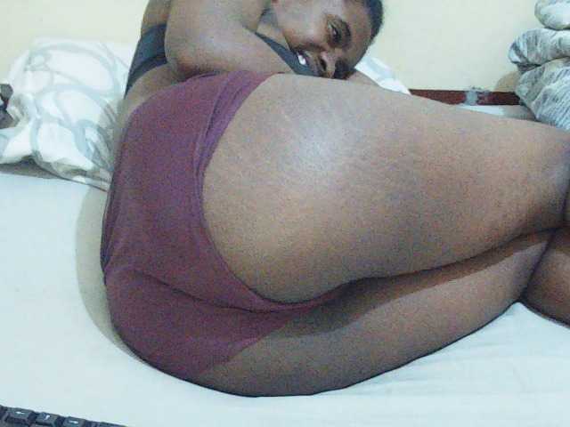 Sweetdiva2 live cam on BongaCams