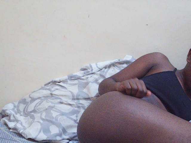 Sweetdiva2 live cam on BongaCams