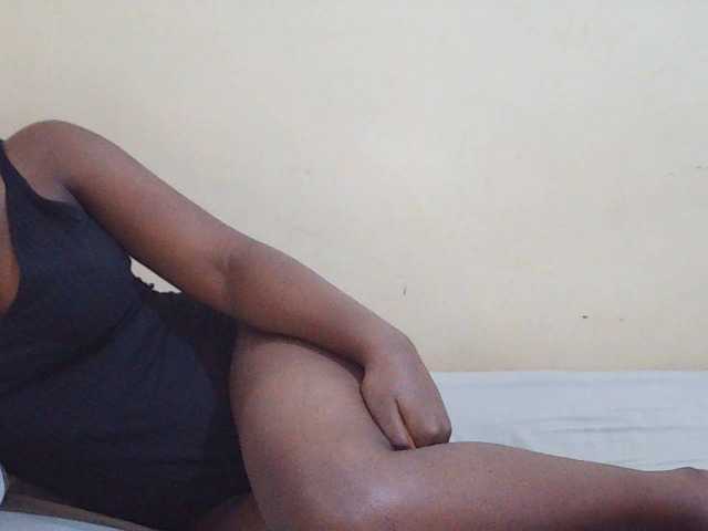 Sweetdiva2 live cam on BongaCams