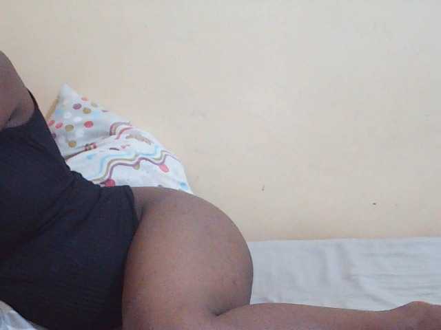 Sweetdiva2 live cam on BongaCams