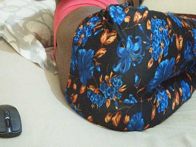 Sweetdiva2 webcam bongacams model stream image