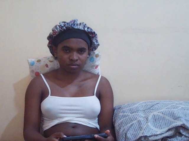 Sweetdiva2 live cam on BongaCams